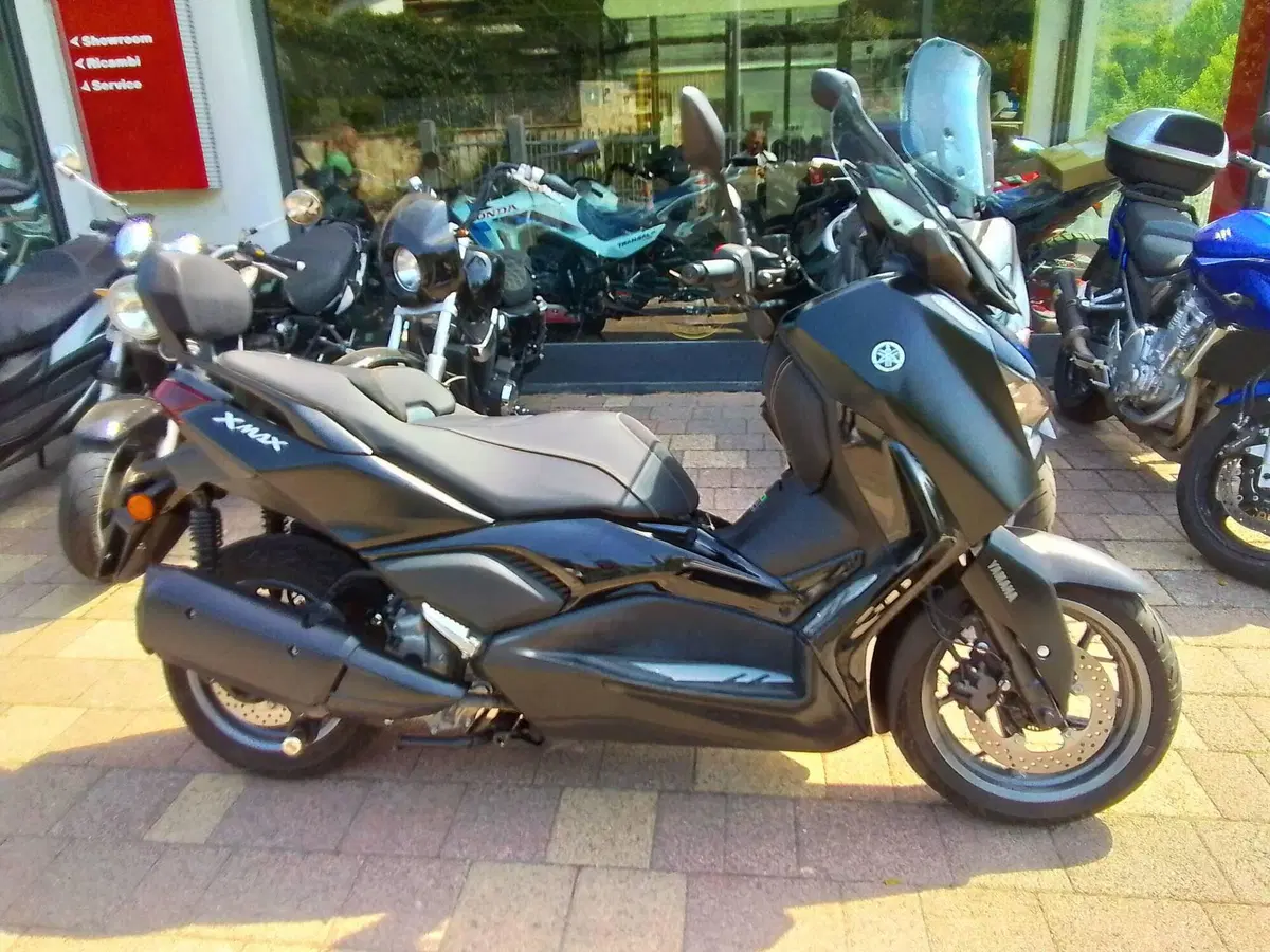 Yamaha X-Max 300 Tech Max (2021 - 24) (4)