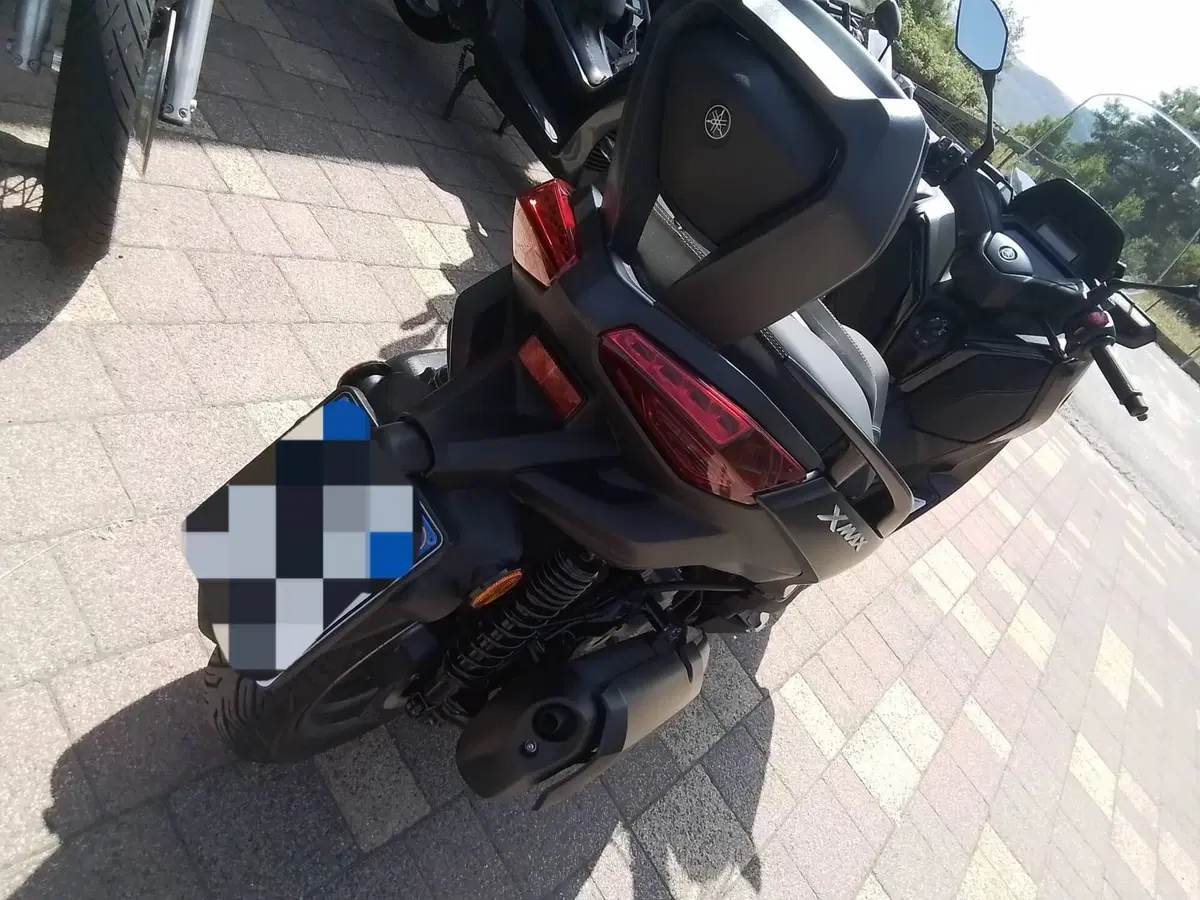 Yamaha X-Max 300 Tech Max (2021 - 24) (9)