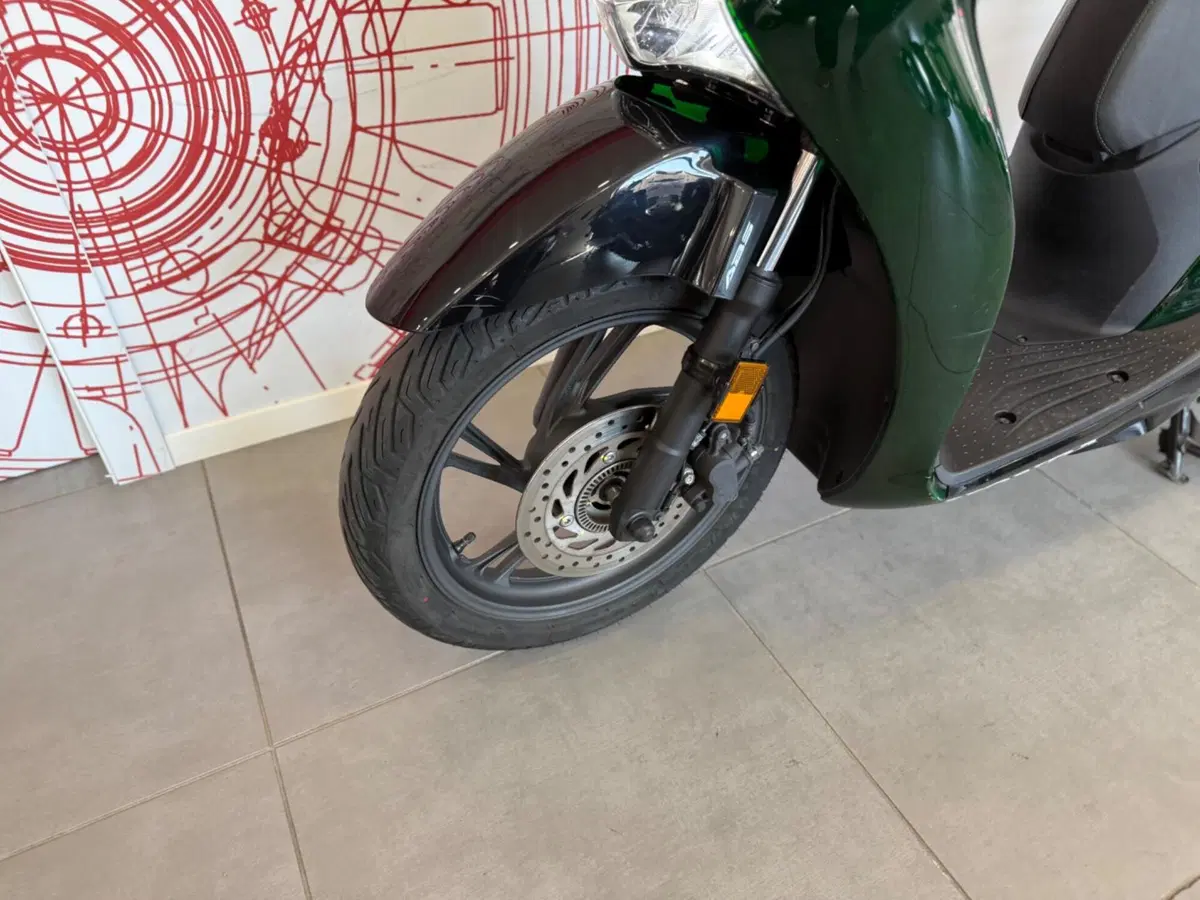 Honda SH 150i Vetro (2024 - 25) (13)