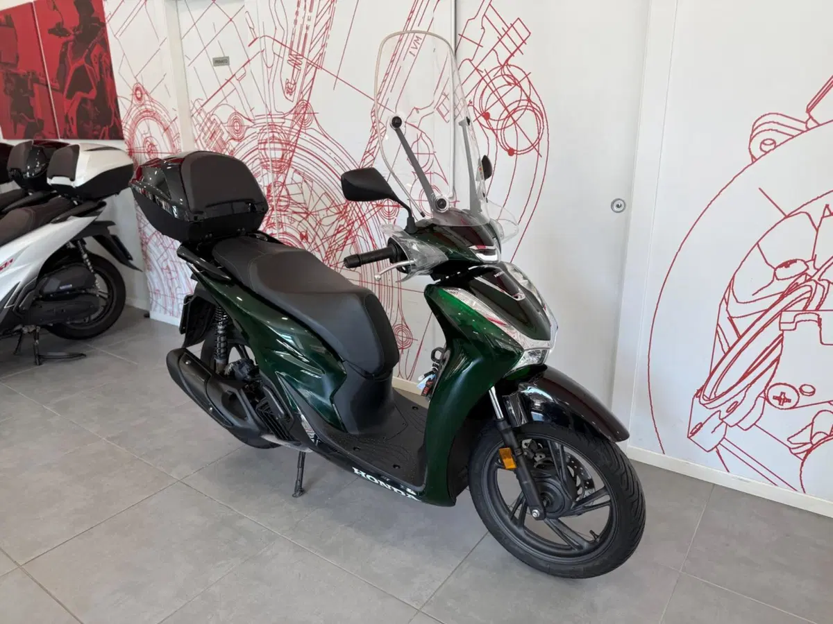 Honda SH 150i Vetro (2024 - 25) (2)