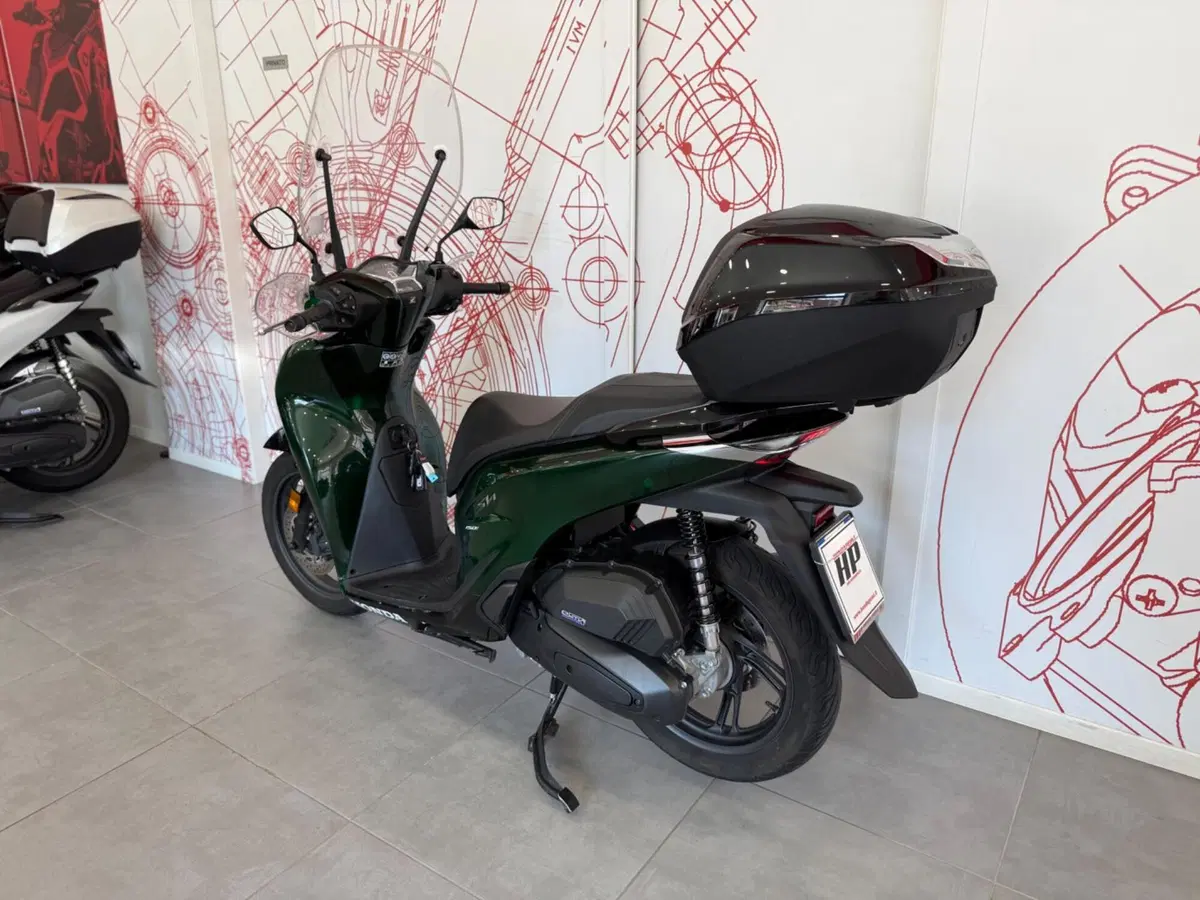 Honda SH 150i Vetro (2024 - 25) (6)