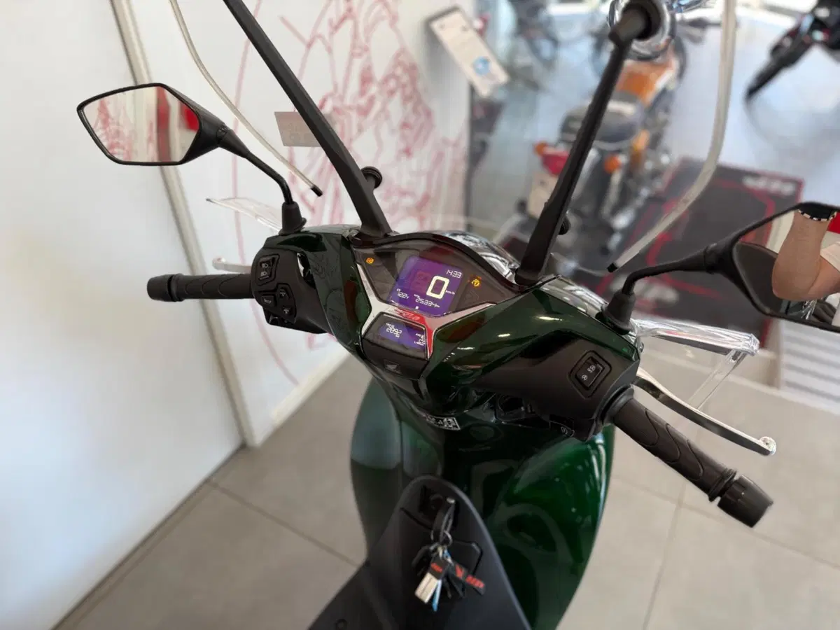 Honda SH 150i Vetro (2024 - 25) (8)