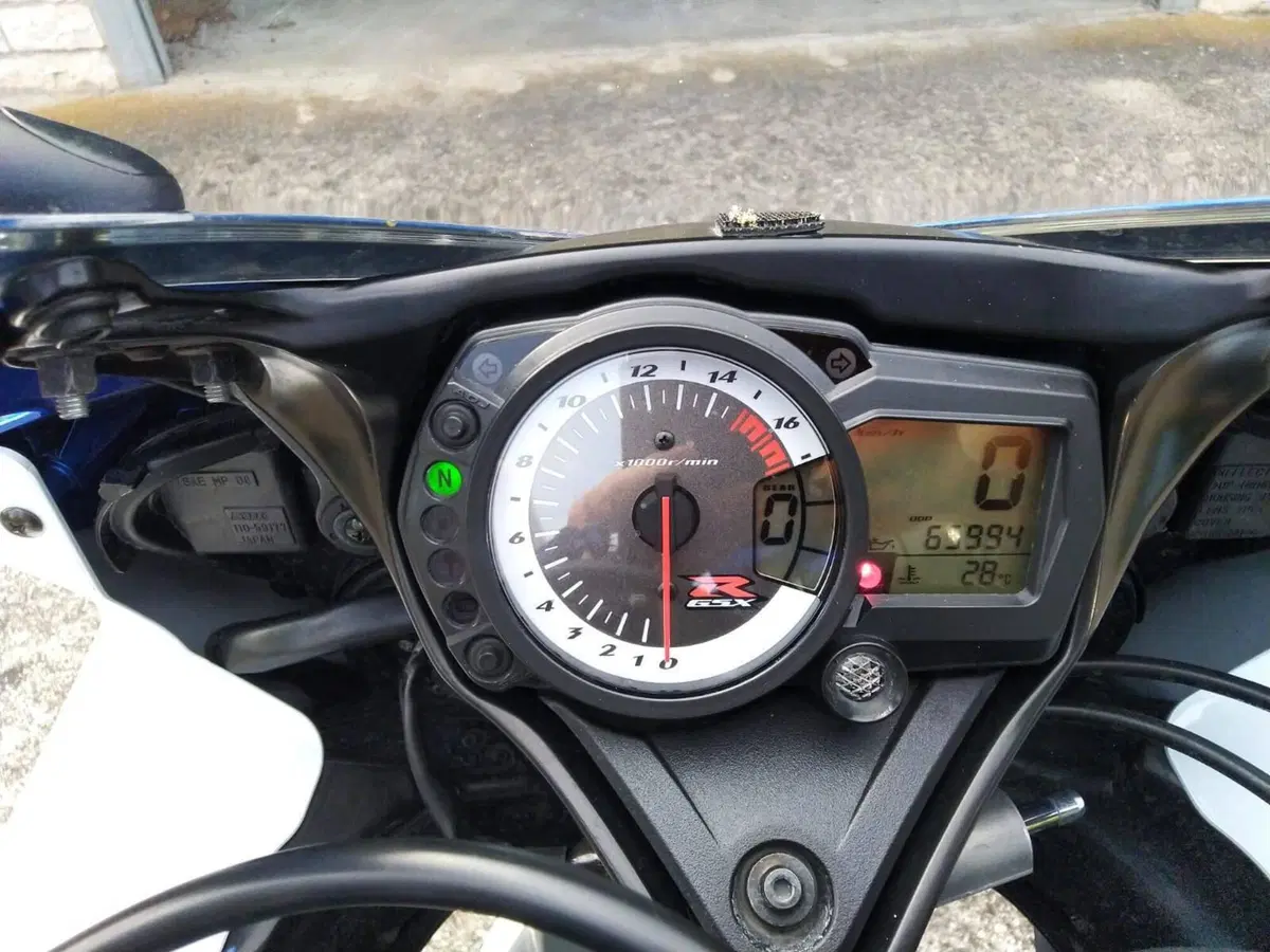 Suzuki GSX R 750 (2011 - 17) (3)