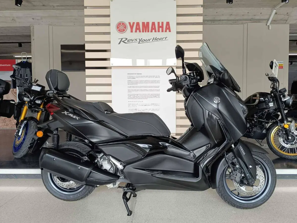 Yamaha X-Max 300 Tech Max (2021 - 24)
