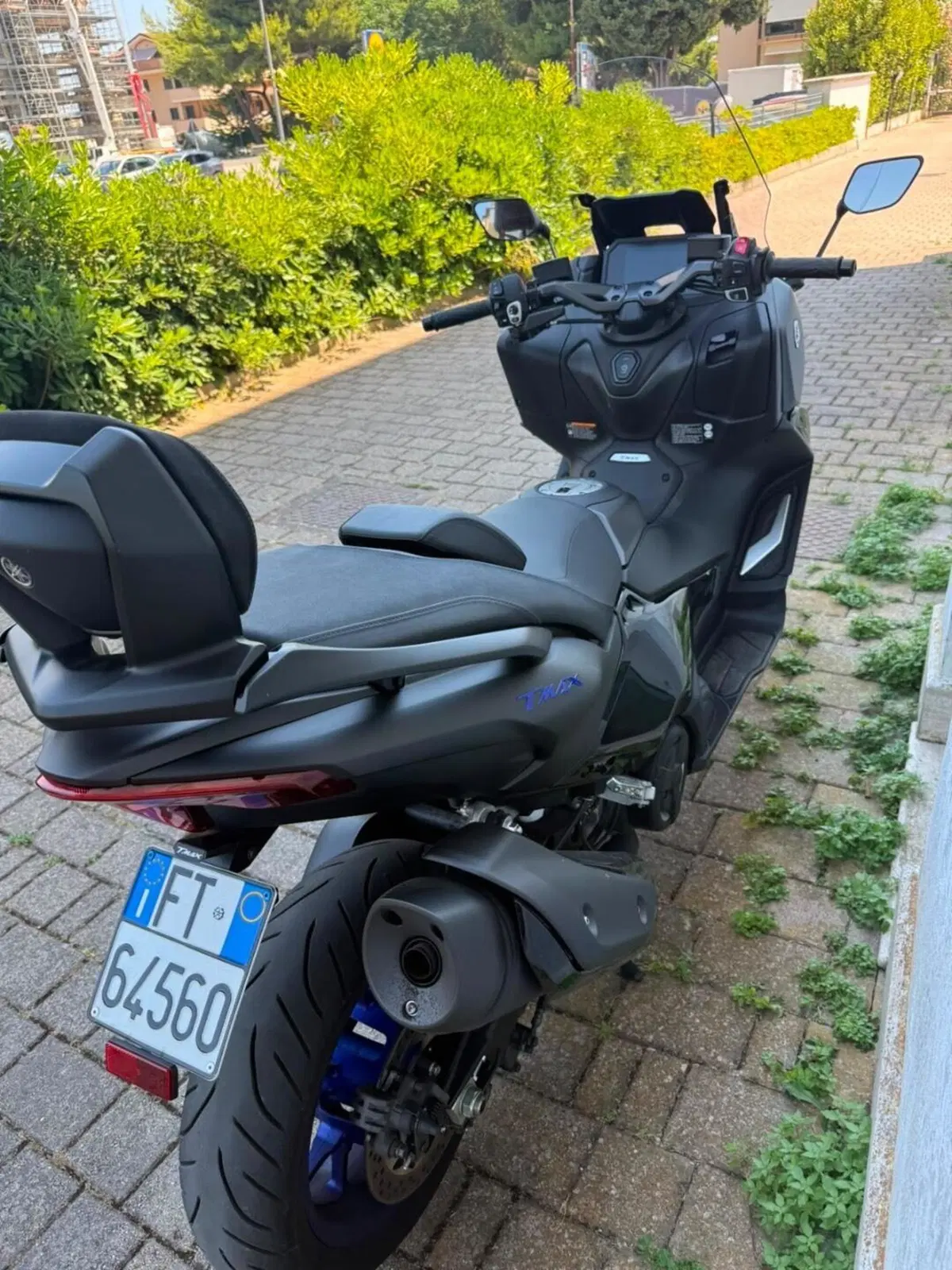 Yamaha T-Max 560 (2025 - 26) (4)