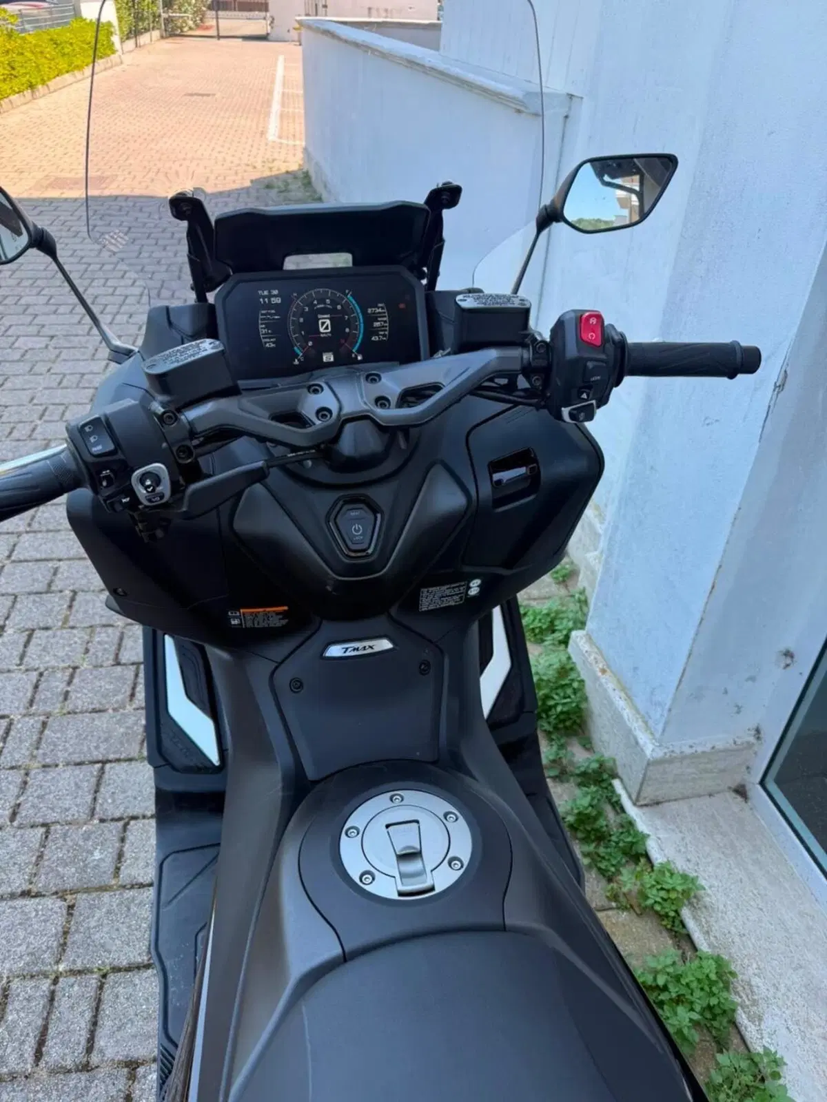 Yamaha T-Max 560 (2025 - 26) (6)