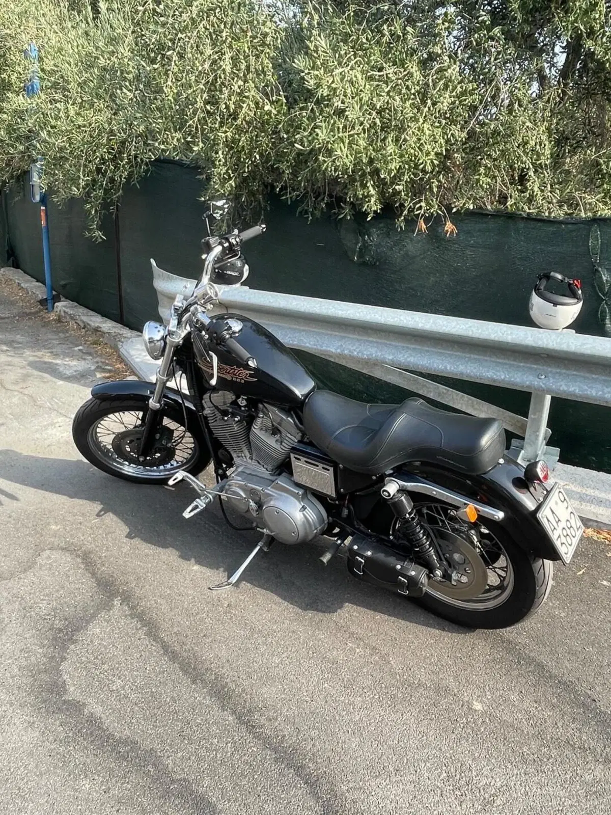 Harley-Davidson 883 Custom (1998 - 00) - XL 53C (2)