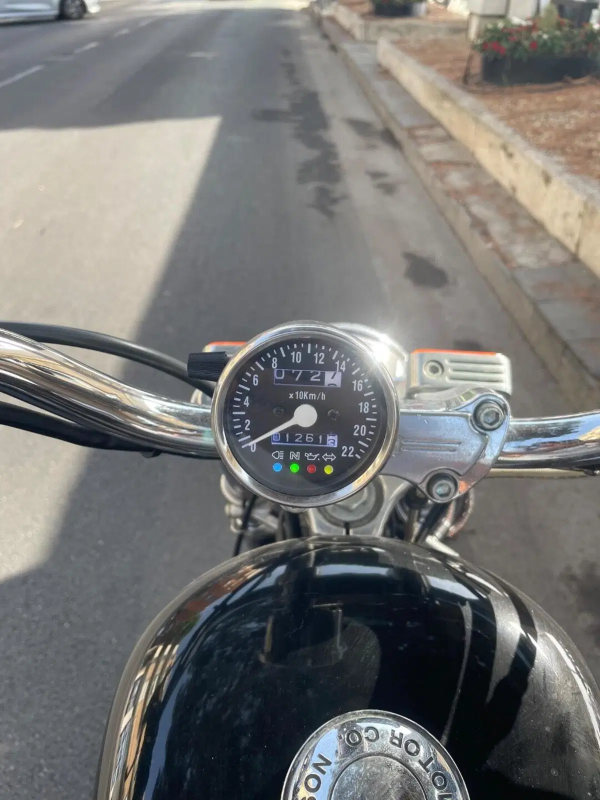 Harley-Davidson 883 Custom (1998 - 00) - XL 53C (3)