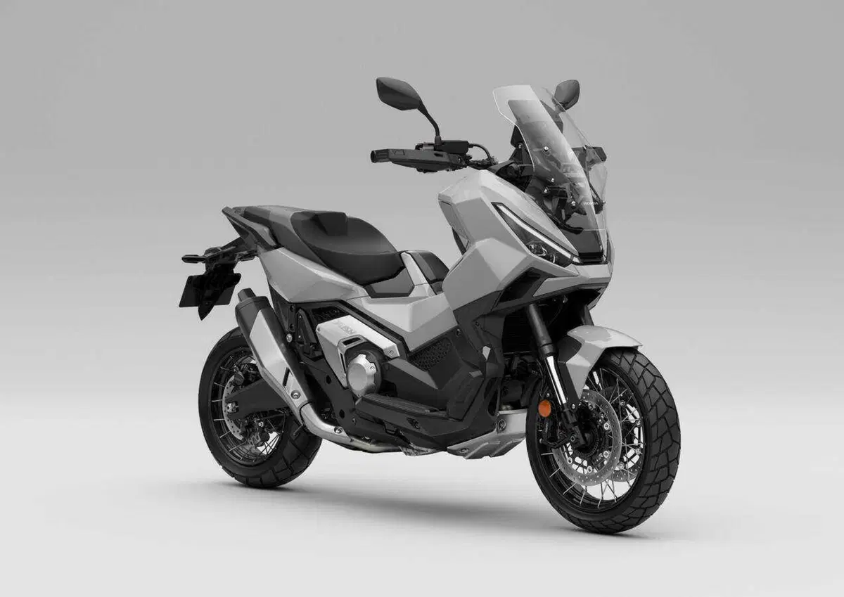 Honda svela le colorazioni 2027 per i modelli X-ADV, Forza 750 e NC750X (4)