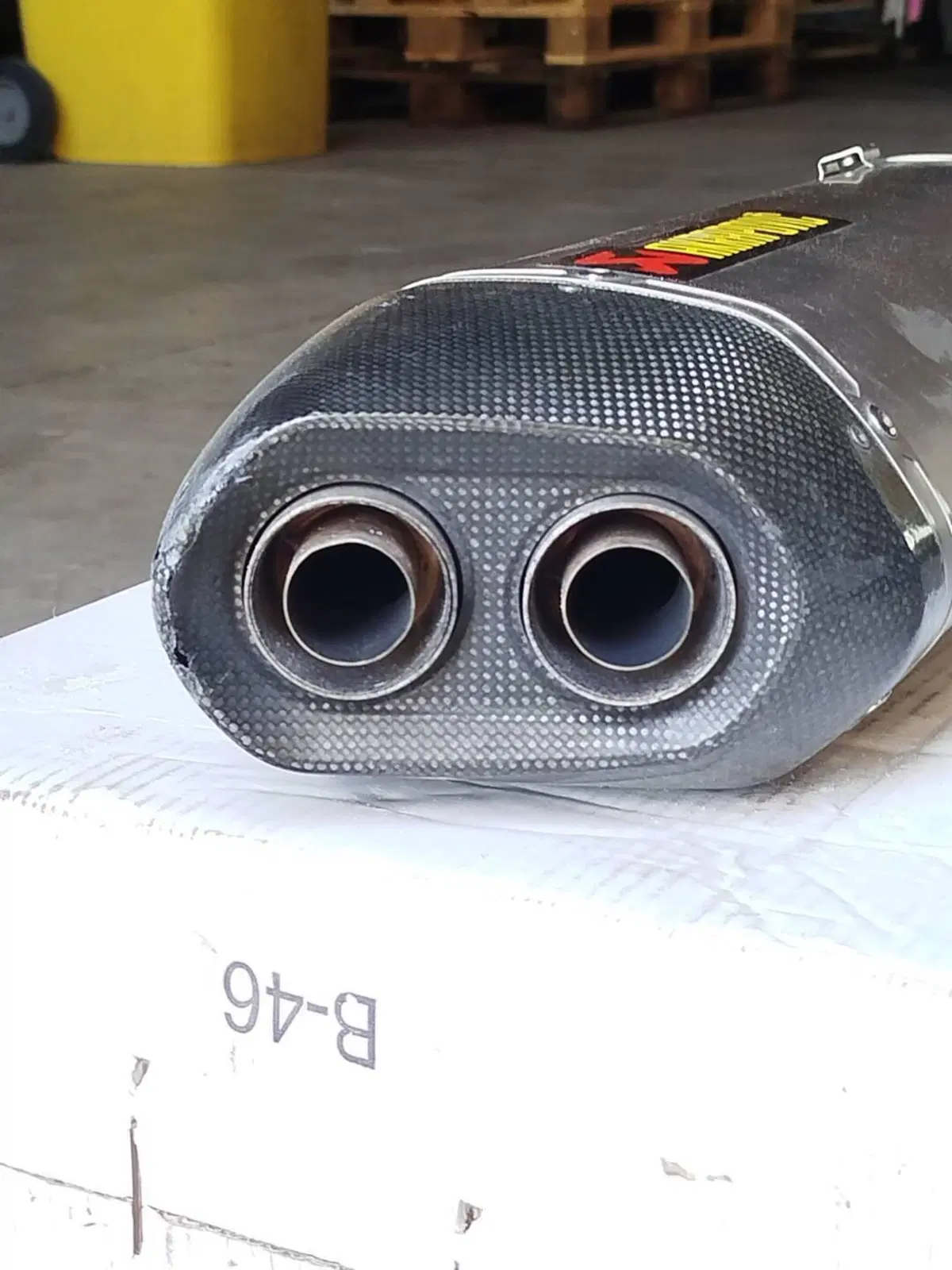 Scarico Akrapovic (2)