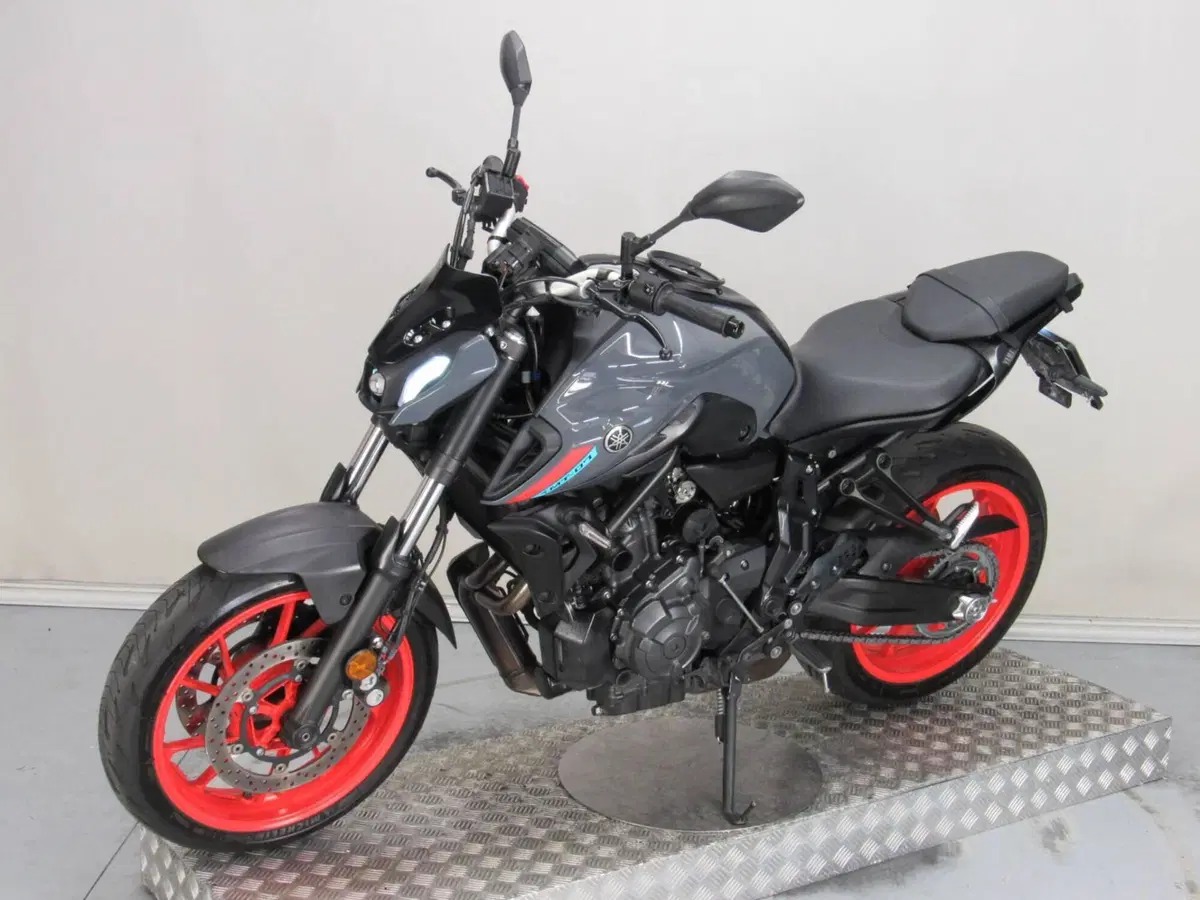 Yamaha MT-07 (2021 - 24) (4)