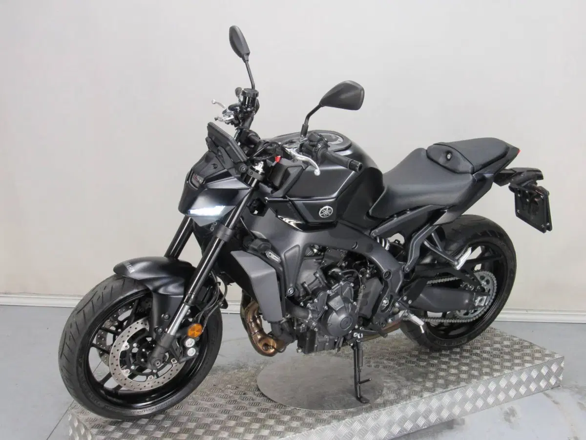Yamaha MT-09 (2024 - 26) (4)