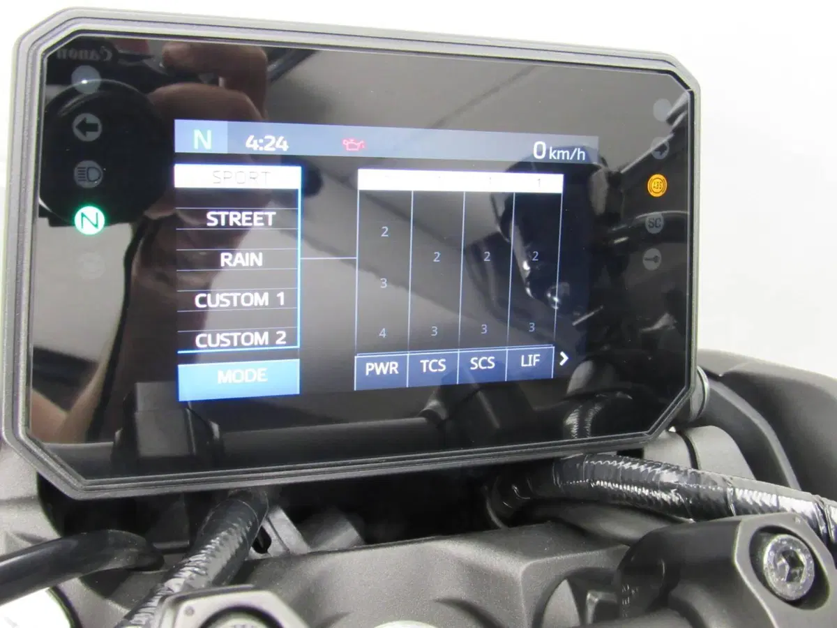 Yamaha MT-09 (2024 - 26) (10)