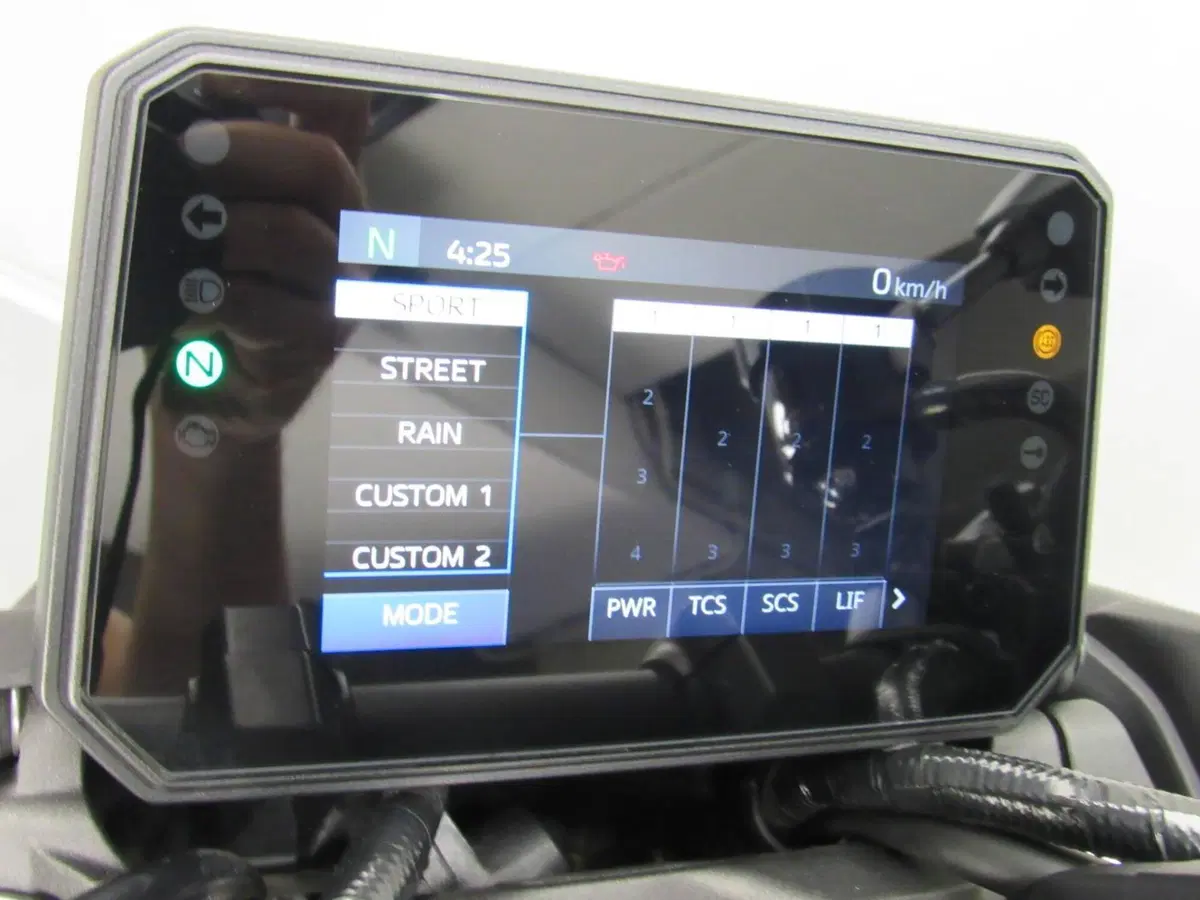 Yamaha MT-09 (2024 - 26) (11)