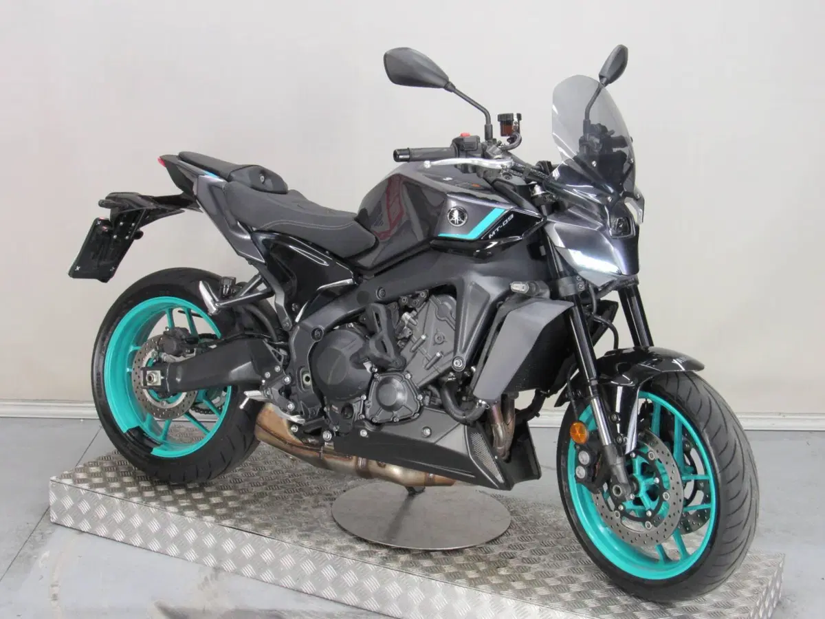 Yamaha MT-09 Y-AMT (2024 - 26) (3)