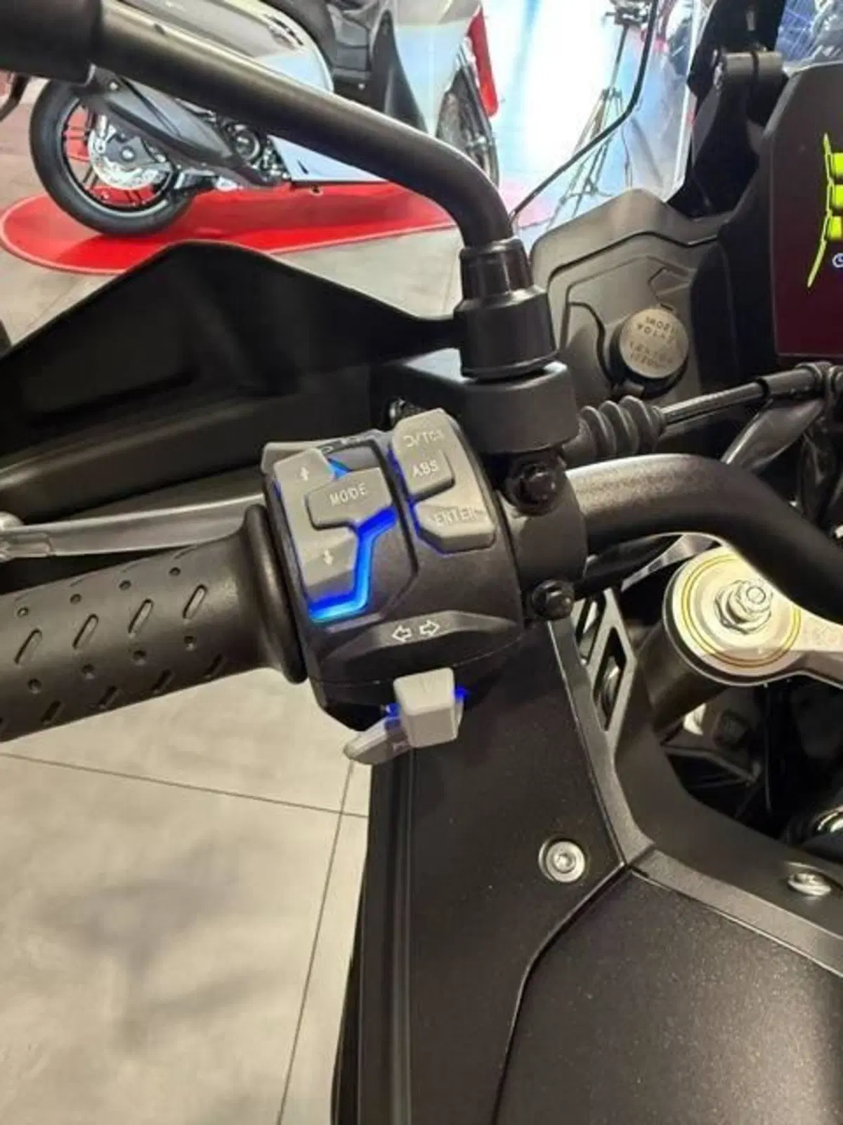 Voge Valico 525DSX (2023 - 26) (11)