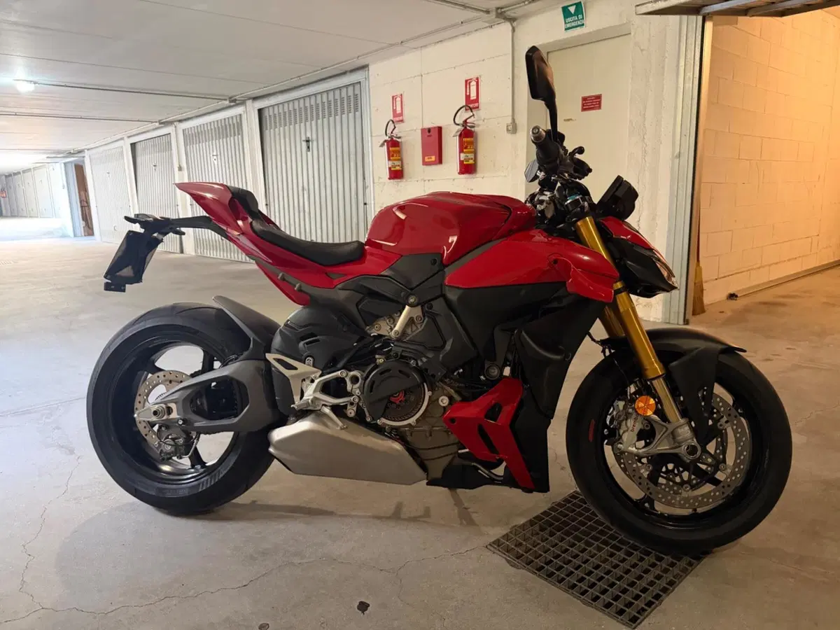 Ducati Streetfighter V4 S (2025 - 26)