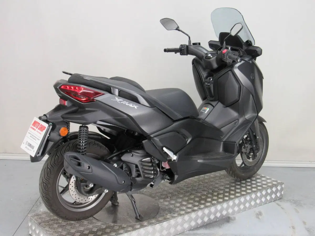 Yamaha X-Max 125 Tech Max (2021 - 24) (7)