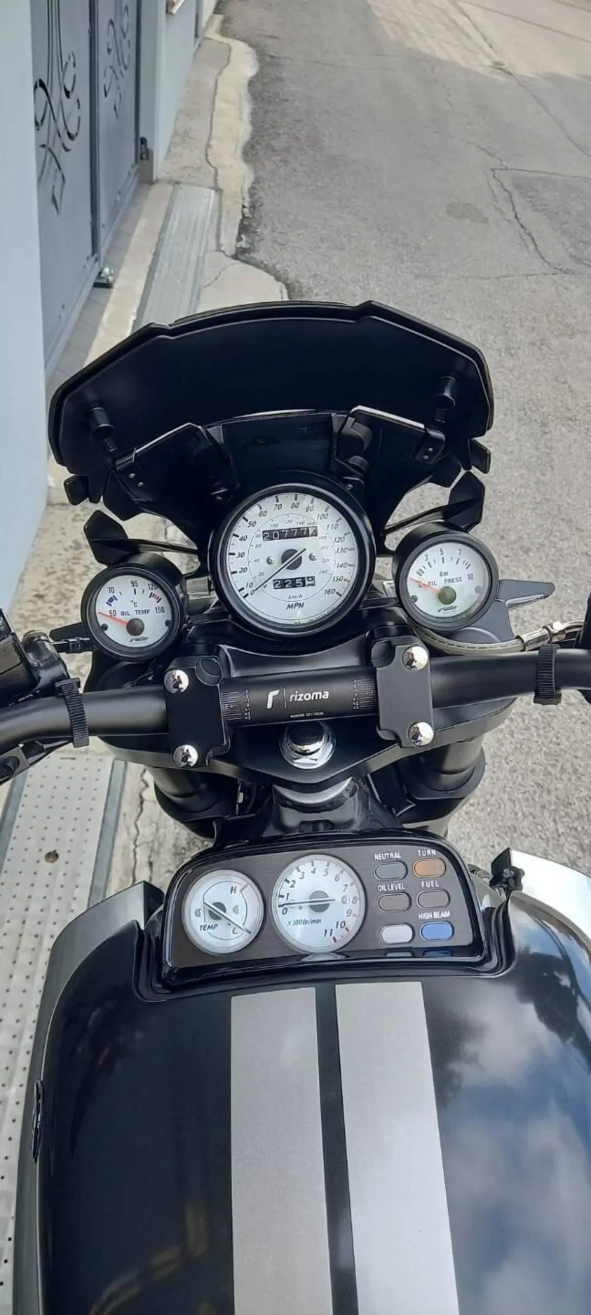 Yamaha V-Max 1200 (4)