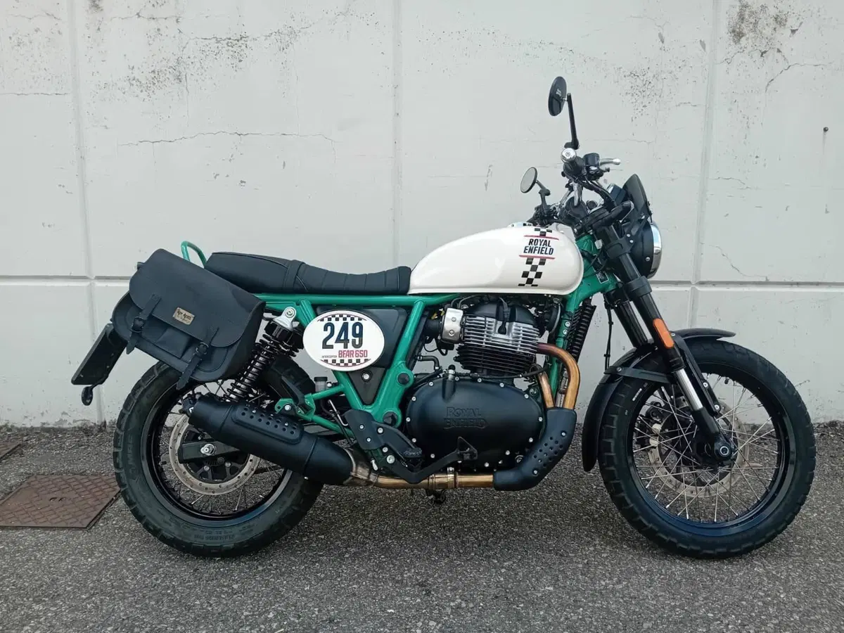 Royal Enfield Bear 650 (2025 - 26)