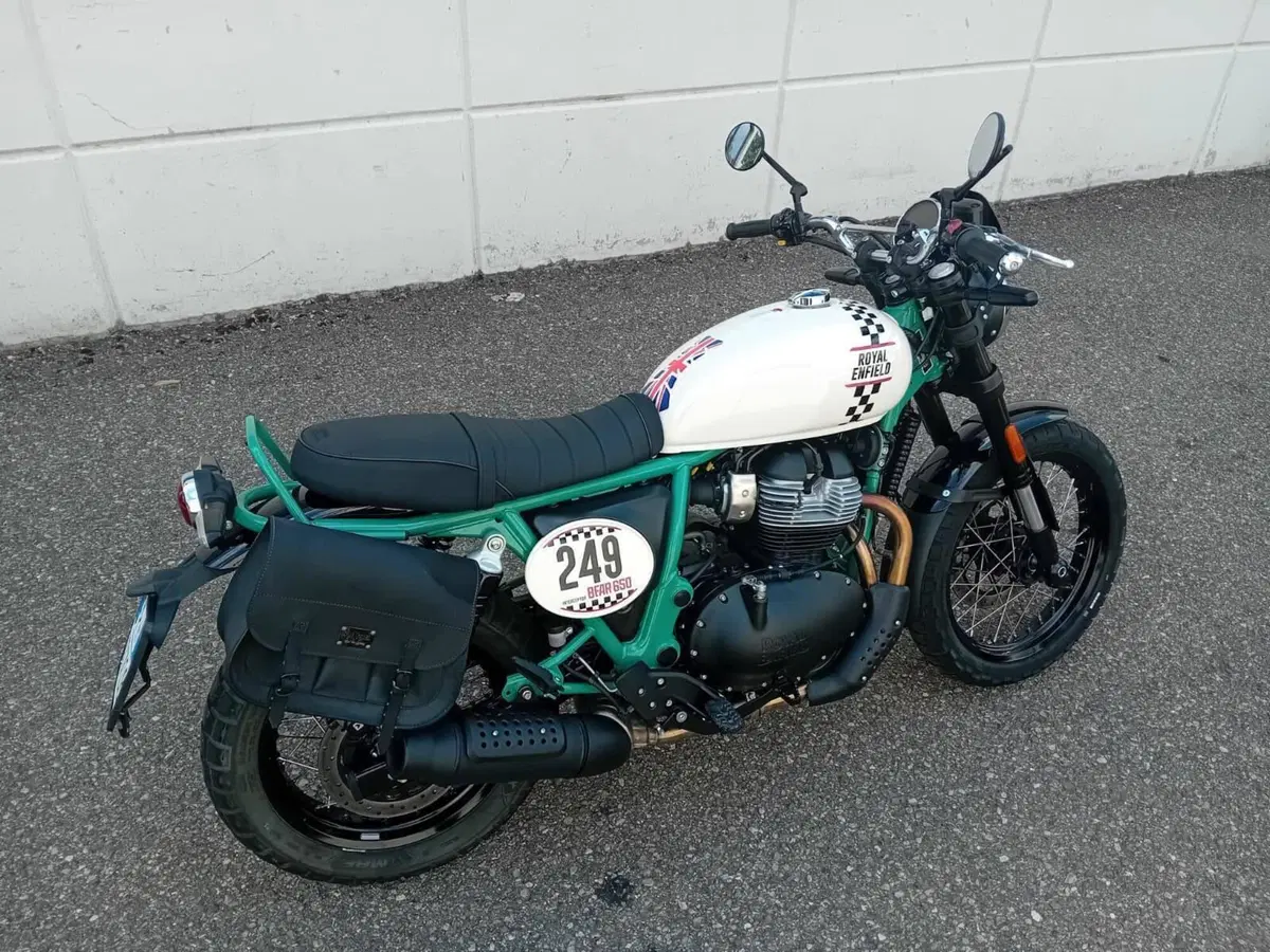 Royal Enfield Bear 650 (2025 - 26) (3)