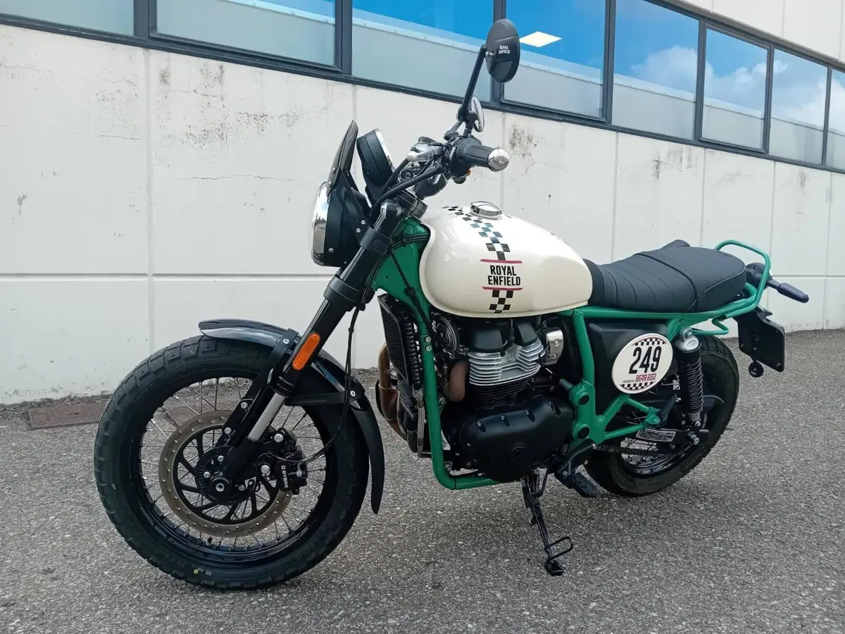 Royal Enfield Bear 650 (2025 - 26) (4)