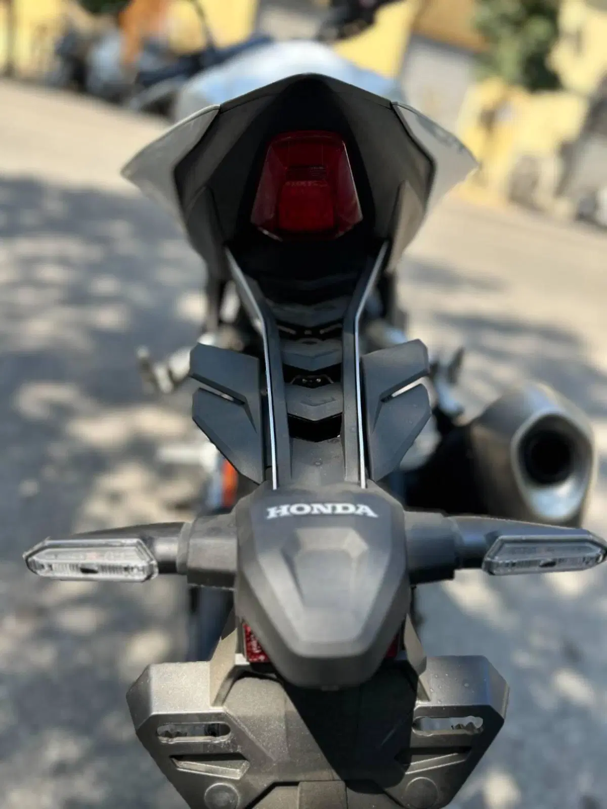 Honda CB 1000 Hornet (2025 - 26) (4)