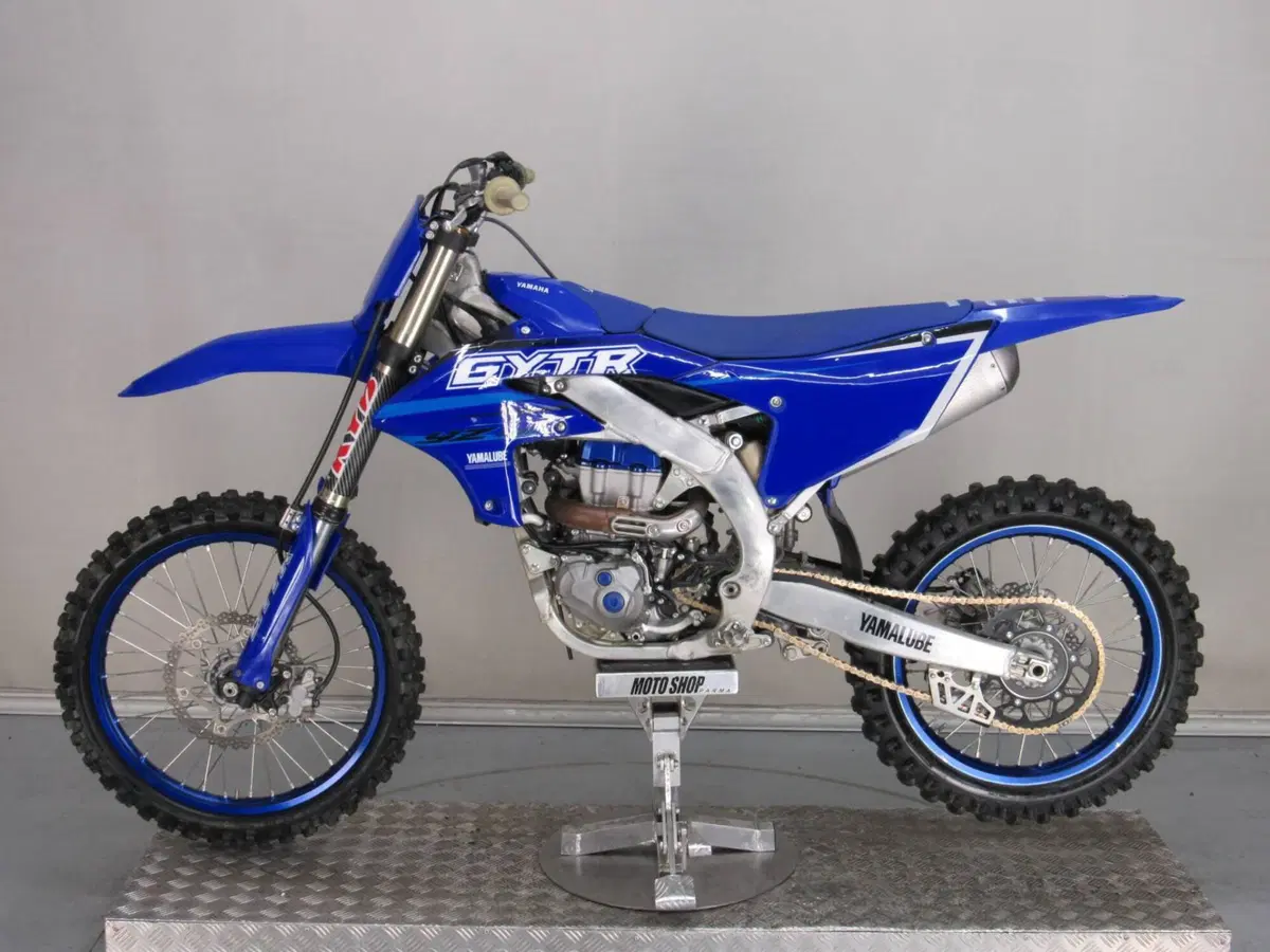 Yamaha YZ 450 F (2025) (4)