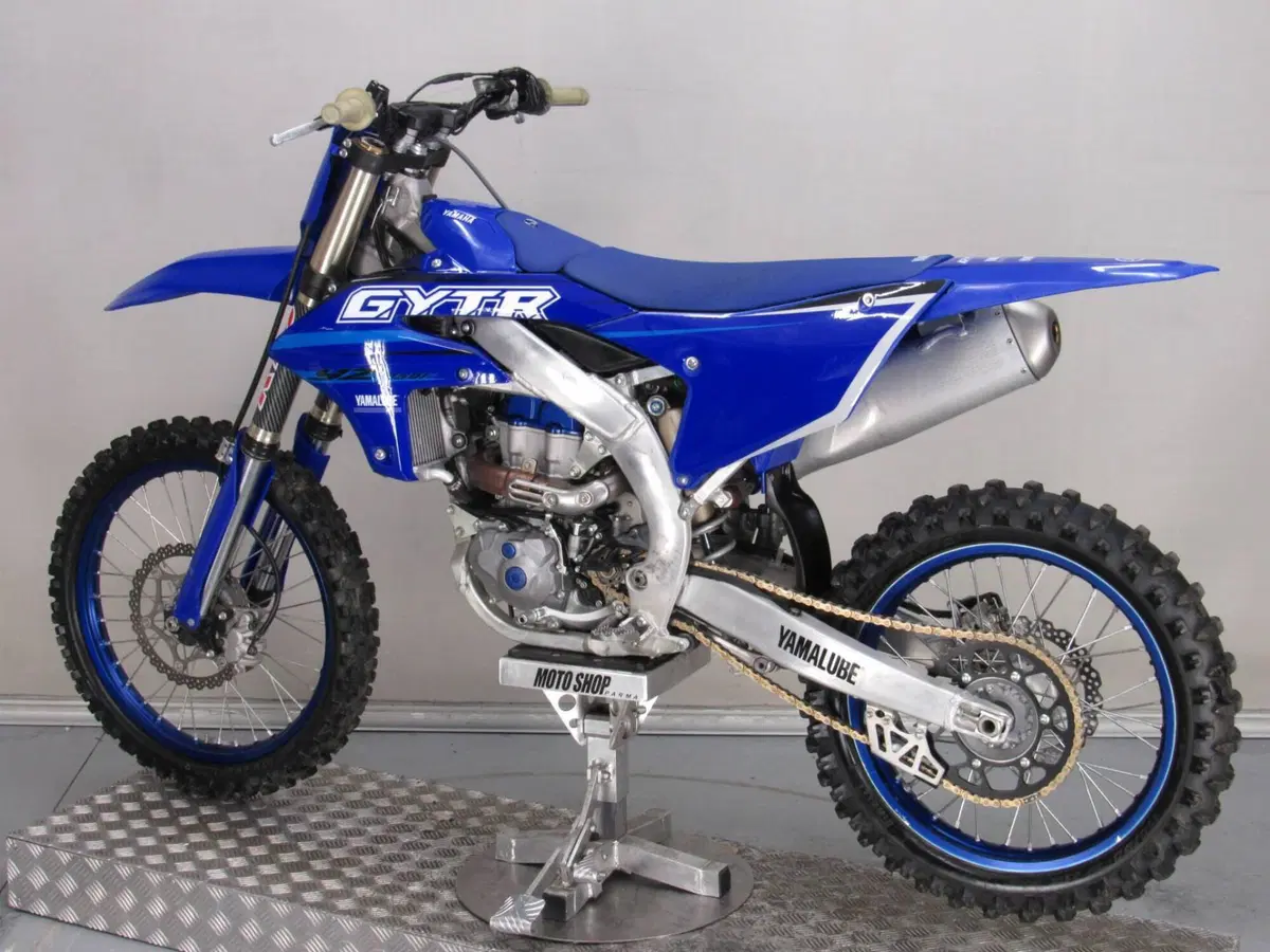 Yamaha YZ 450 F (2025) (5)