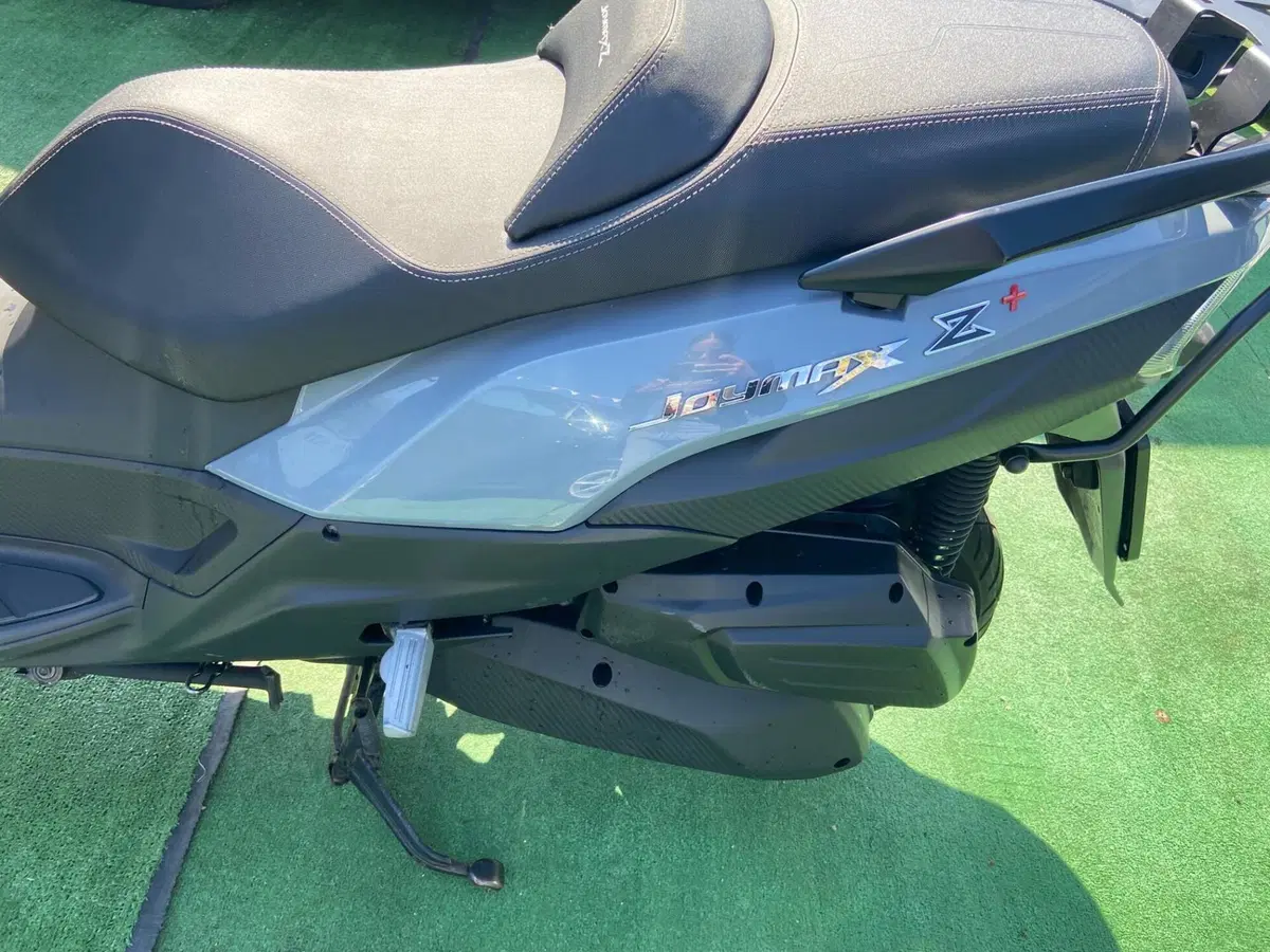 Sym Joymax 300 Z+ (2021 - 24) (7)
