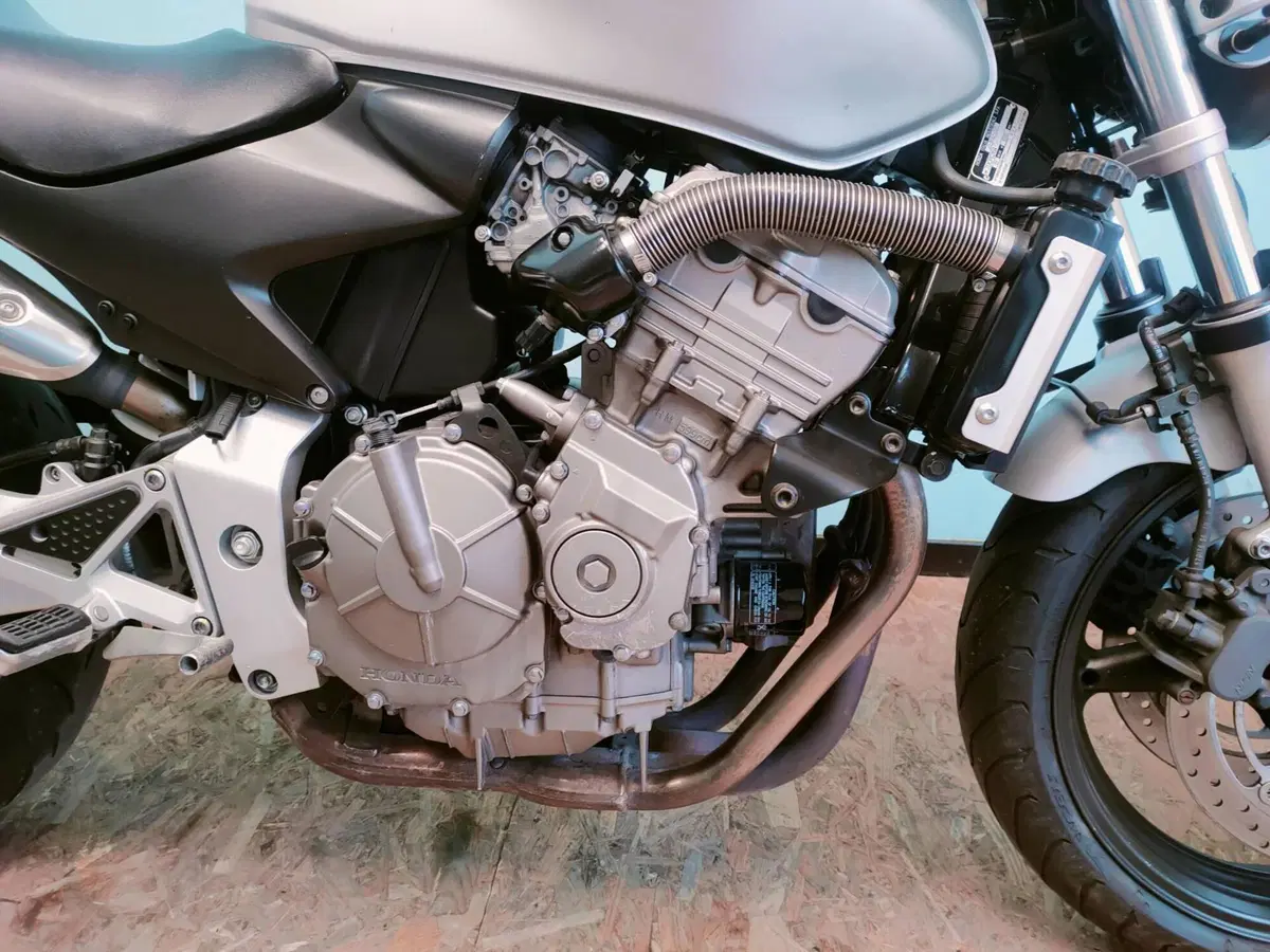 Honda Hornet 600 (2003 - 04) (9)
