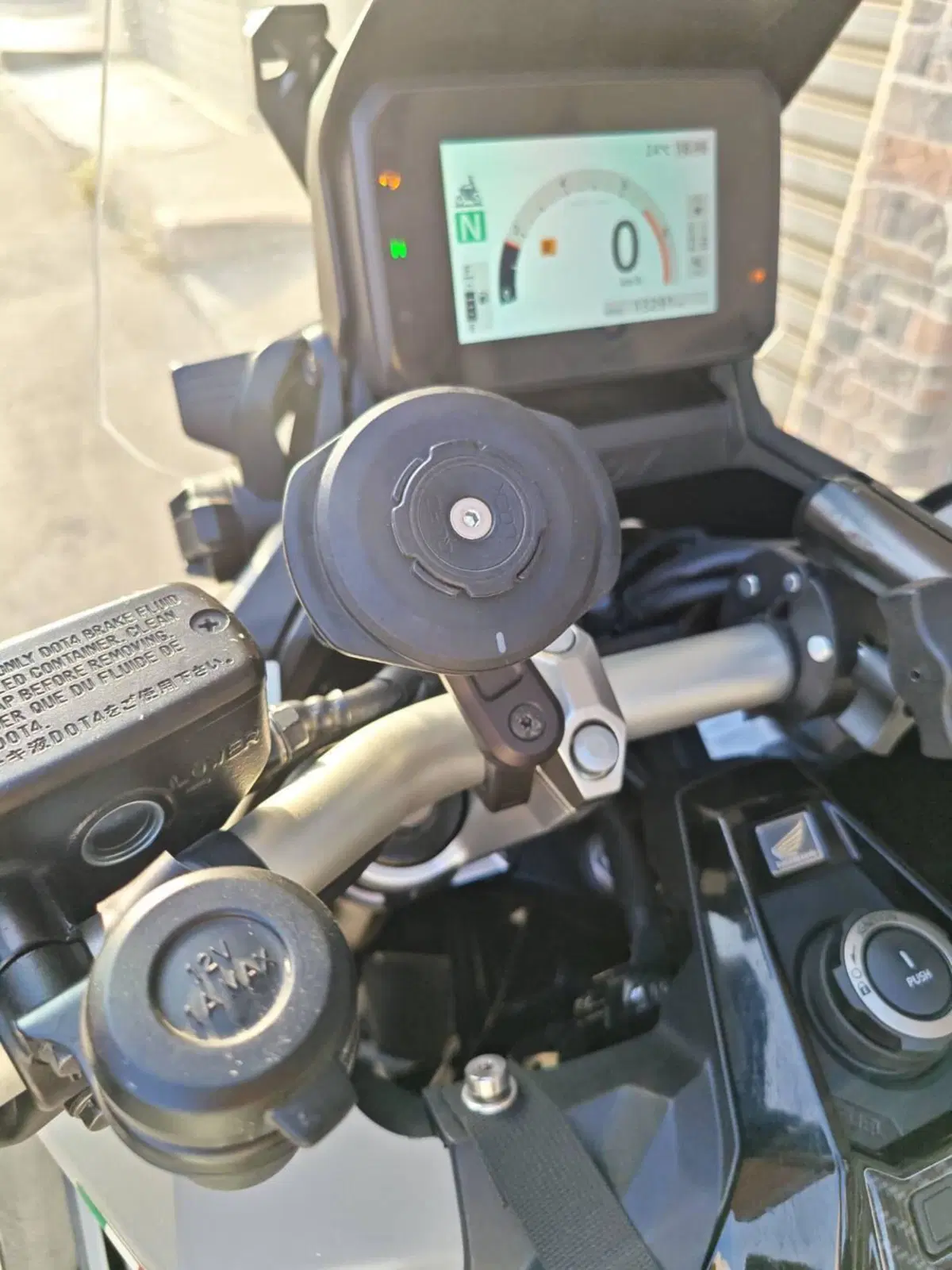 Honda X-ADV 750 Travel (2025 - 26) (3)