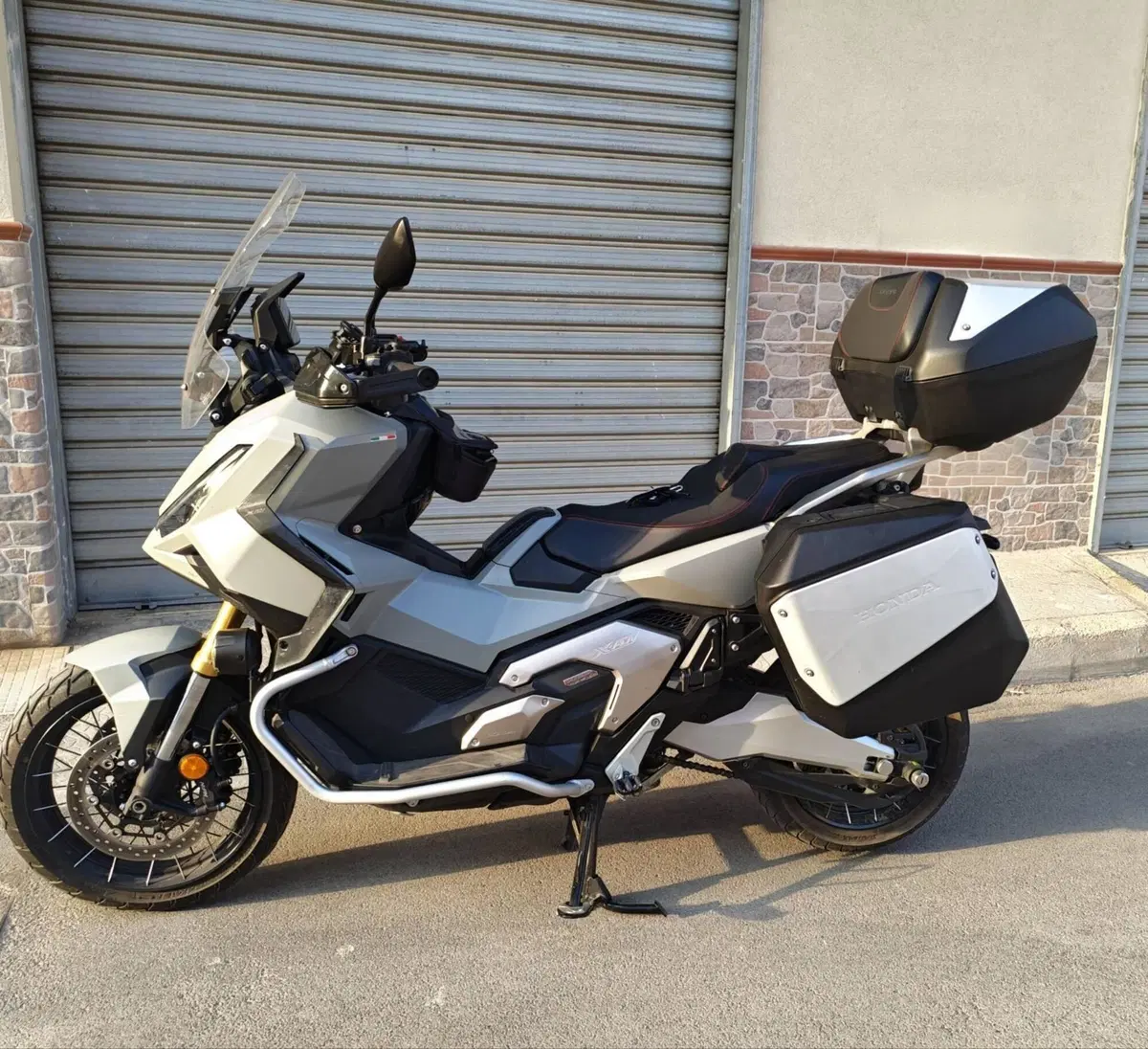 Honda X-ADV 750 Travel (2025 - 26) (6)