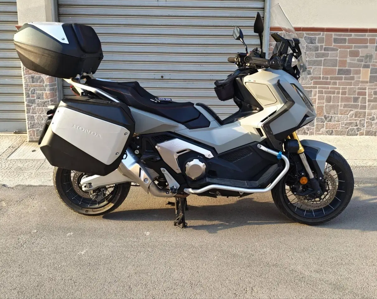 Honda X-ADV 750 Travel (2025 - 26) (7)