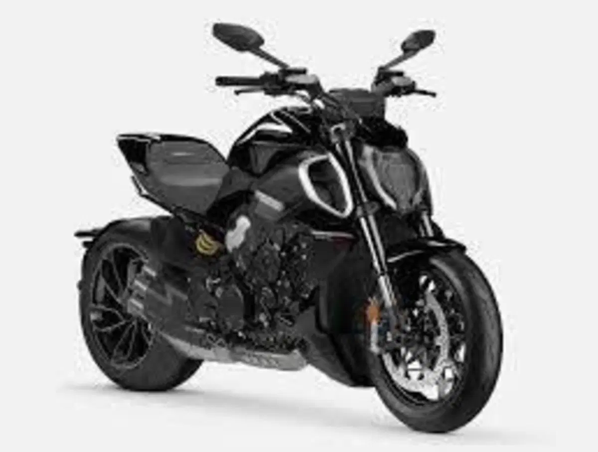 Ducati Diavel V4 (2023 - 26)