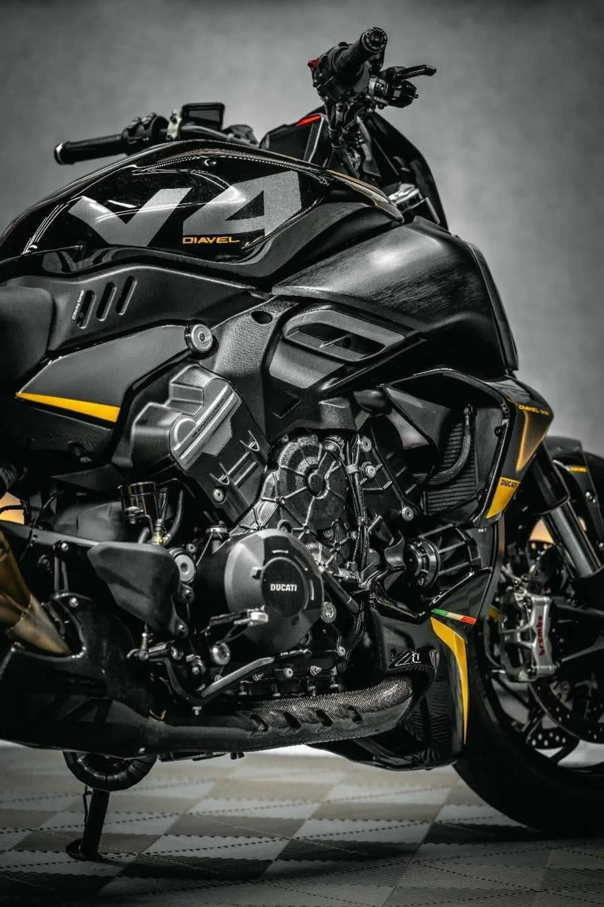 Ducati Diavel V4 (2023 - 26) (5)