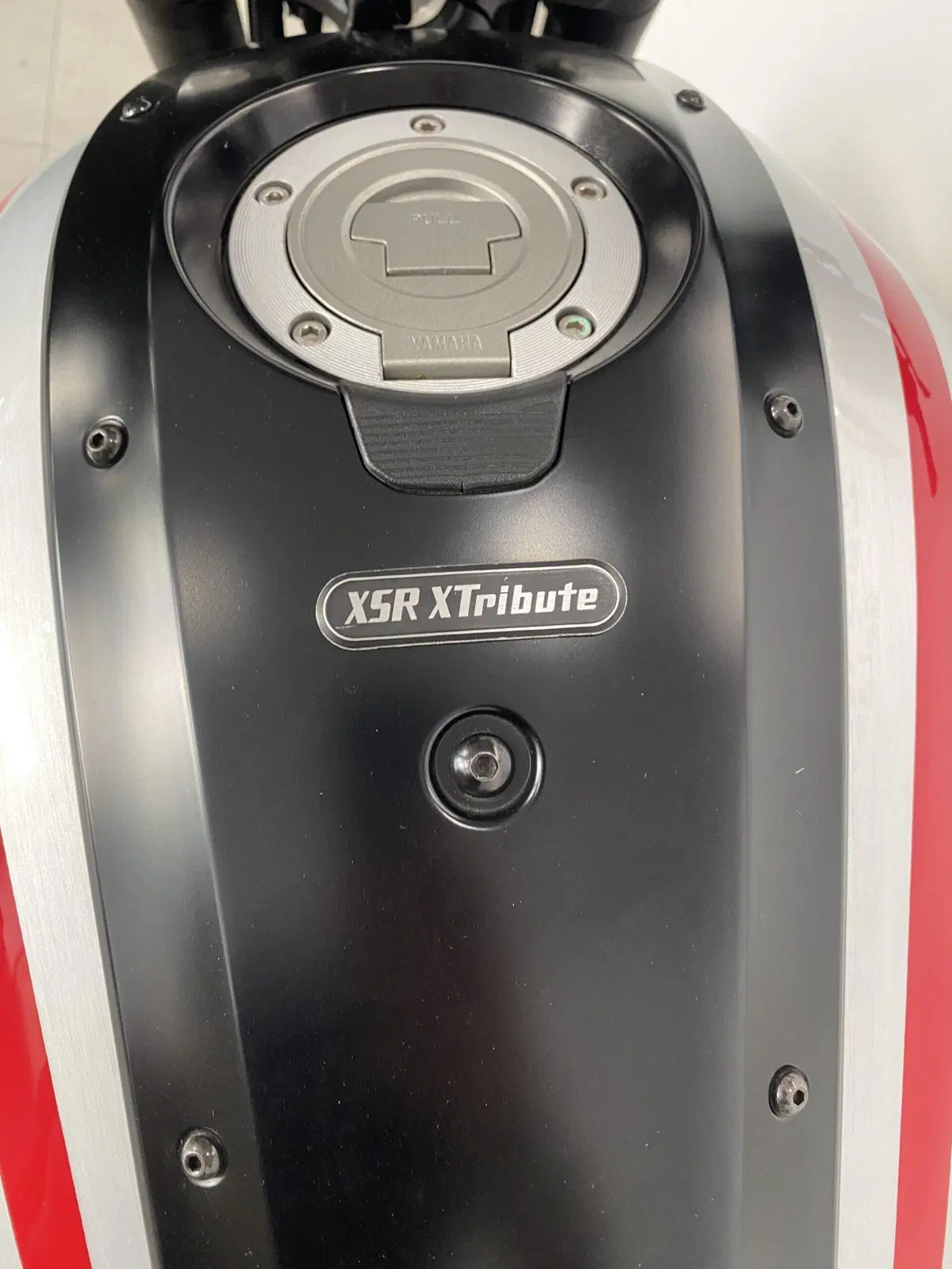 Yamaha XSR 700 XTribute (2022 - 24) (4)