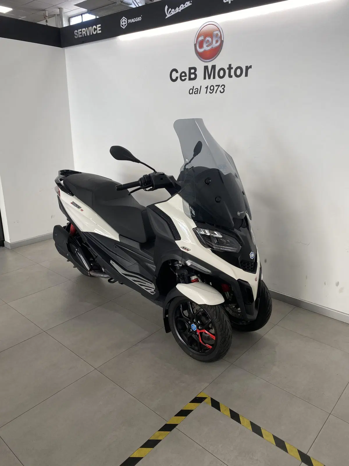 Piaggio MP3 400 Sport ABS Hpe (2023 - 24) (3)