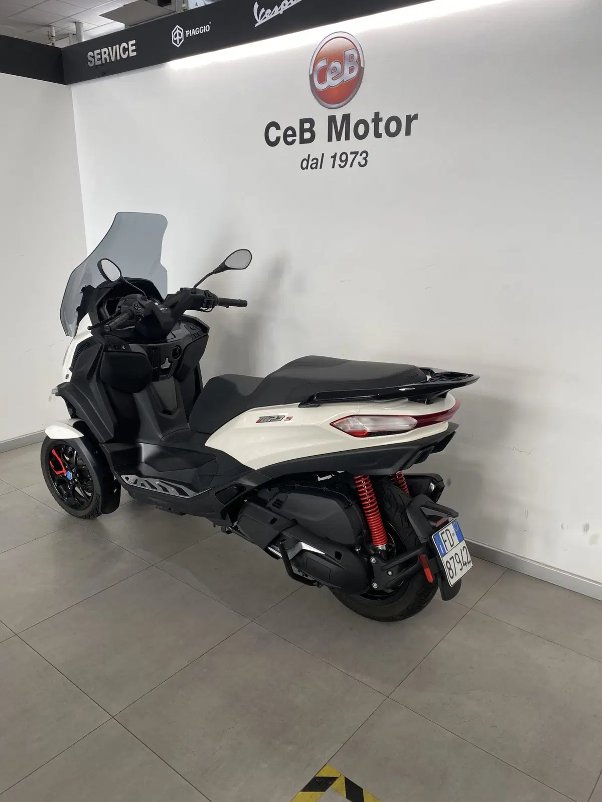 Piaggio MP3 400 Sport ABS Hpe (2023 - 24) (6)