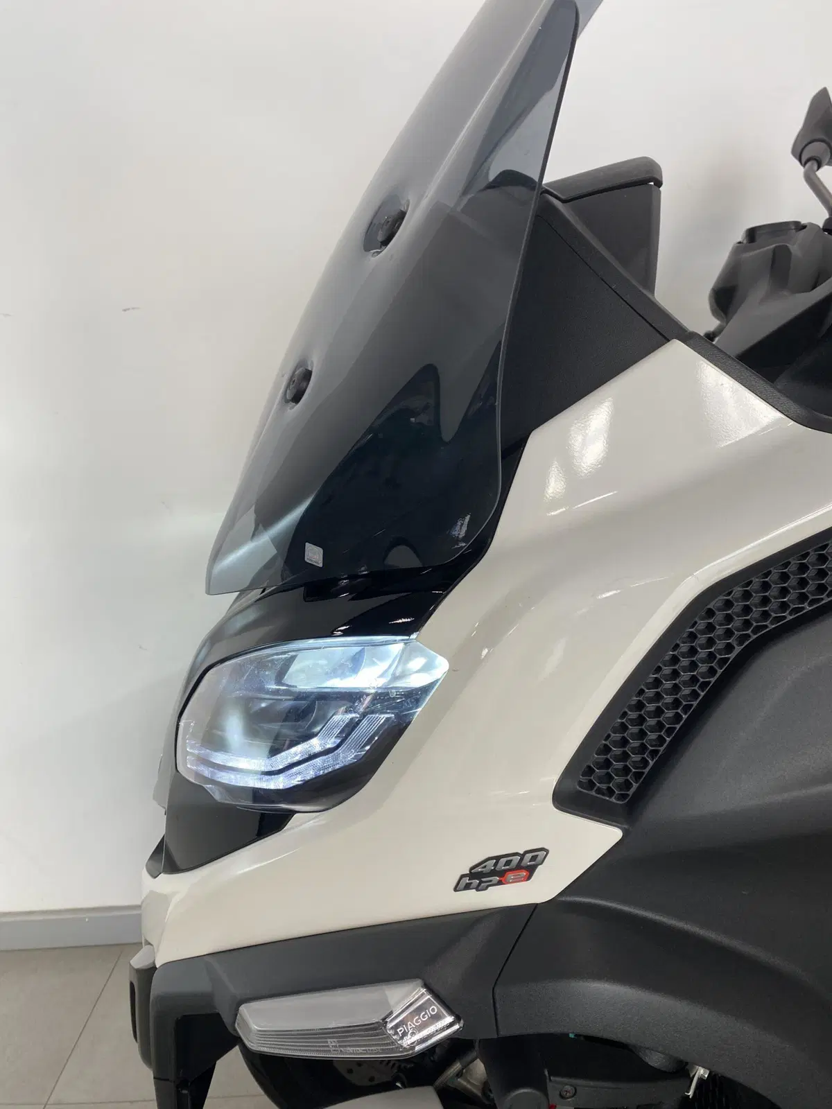 Piaggio MP3 400 Sport ABS Hpe (2023 - 24) (9)