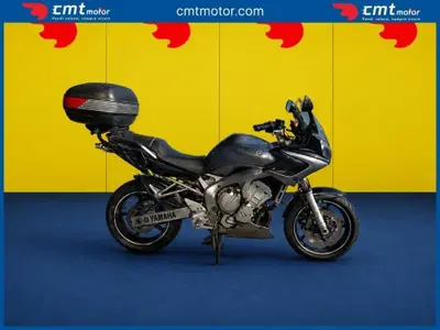 Yamaha FZ6 Fazer (2004 - 07) usata