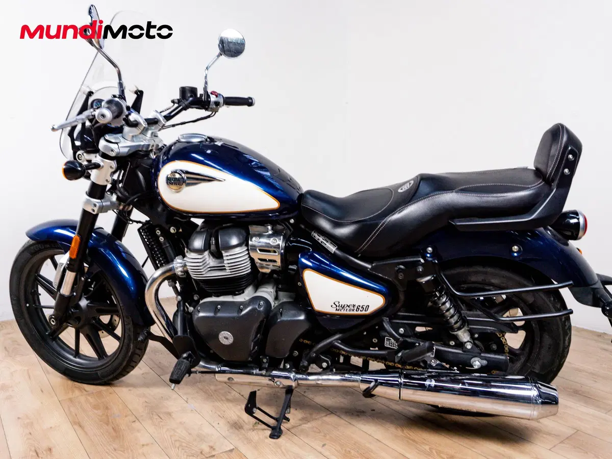 Royal Enfield Super Meteor 650 (2023 - 26) (7)