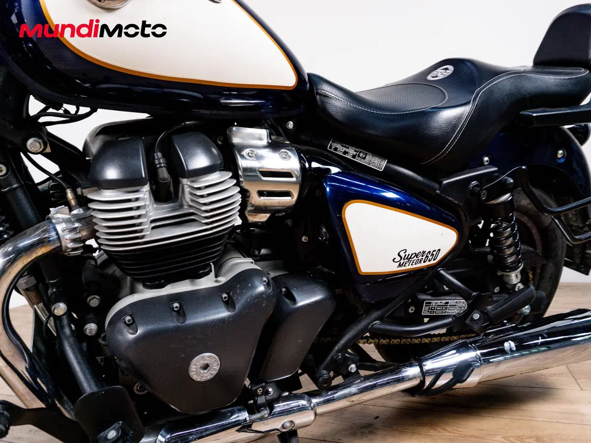 Royal Enfield Super Meteor 650 (2023 - 26) (9)