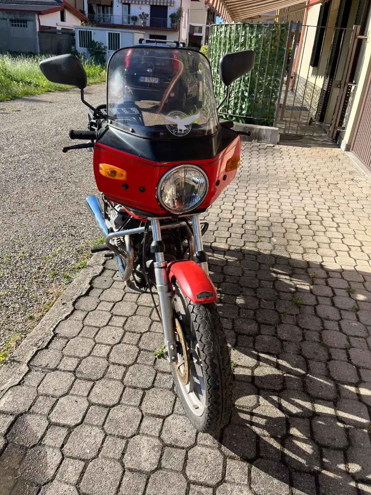Moto Guzzi V35 (2)