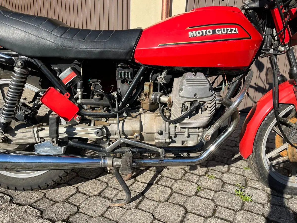Moto Guzzi V35 (6)