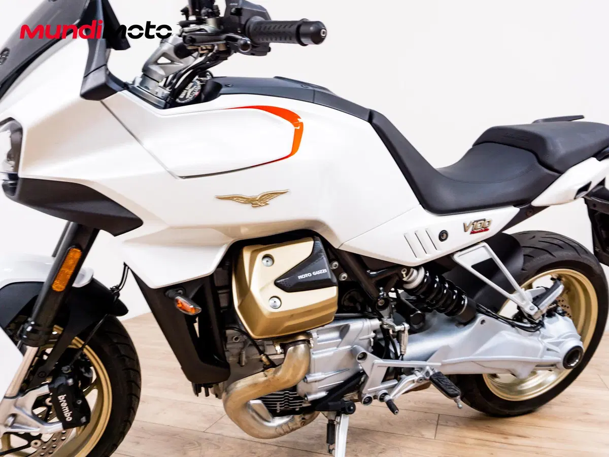 Moto Guzzi V100 Mandello (2022 - 24) (9)