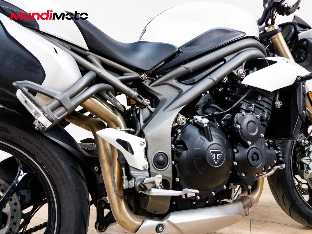 Triumph Speed Triple 1050 S ABS (2016 - 17) (4)