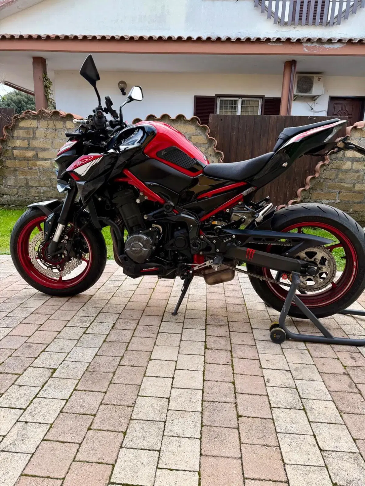 Kawasaki Z 900 (2021 - 24) (14)