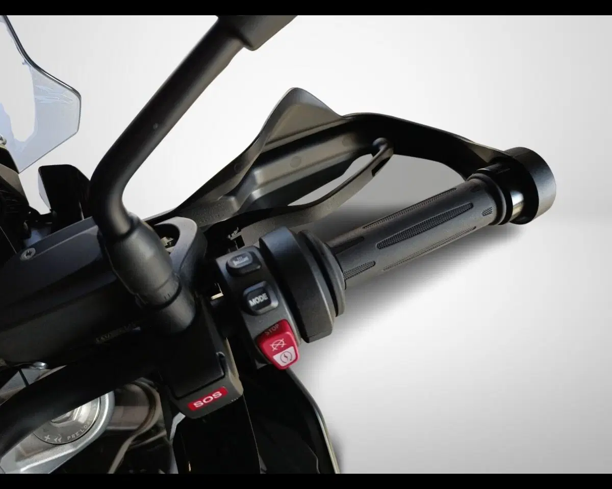 Bmw F 900 XR (2025 - 27) (10)