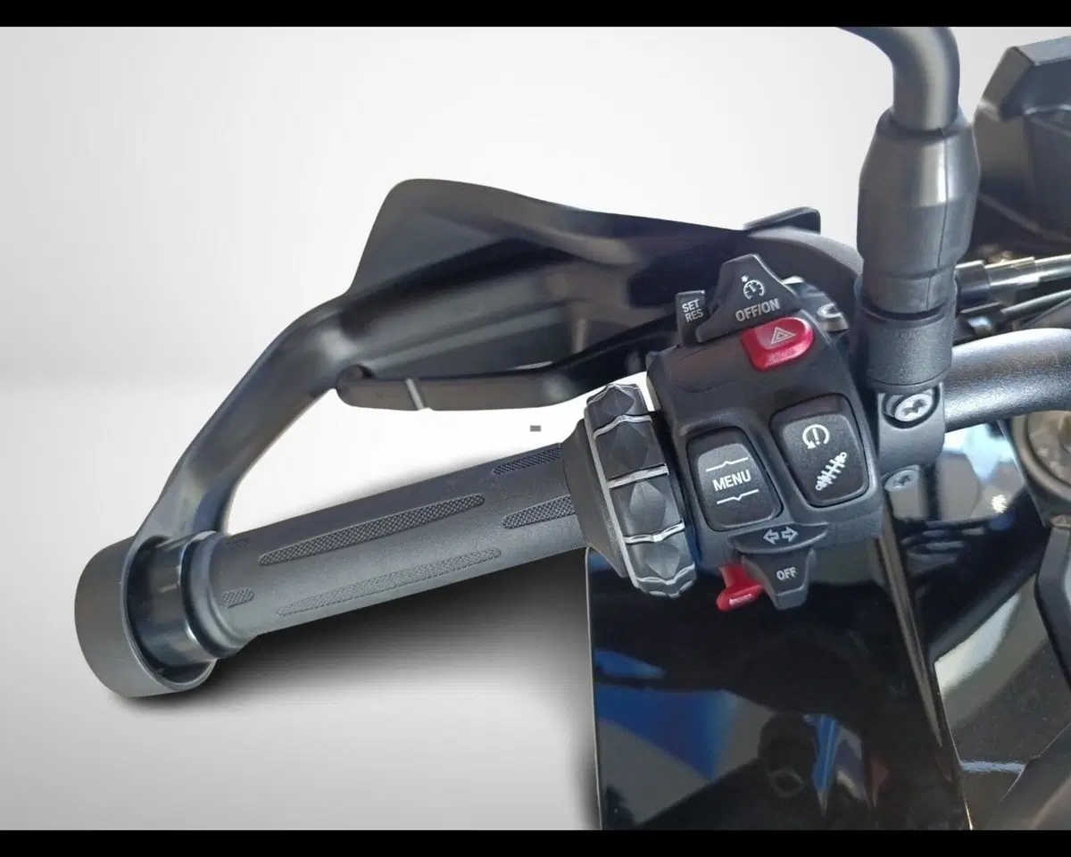 Bmw F 900 XR (2025 - 27) (9)